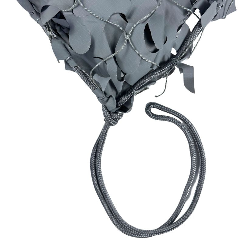 Filet de camouflage triangulaire gris