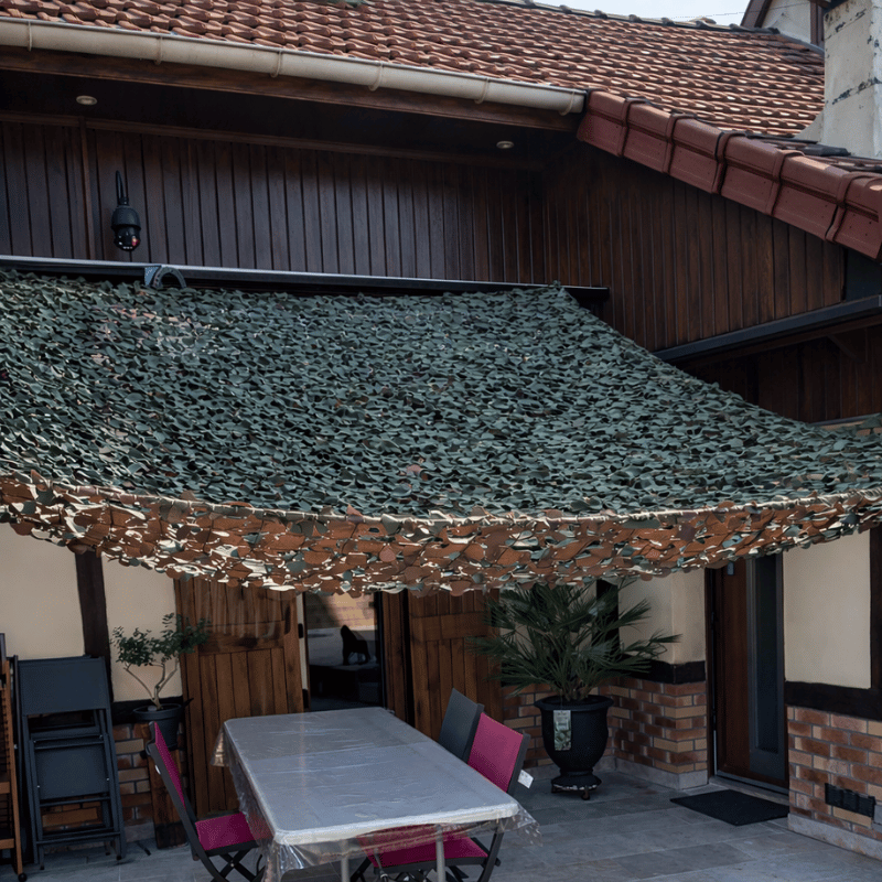 Filet camouflage triangulaire militaire